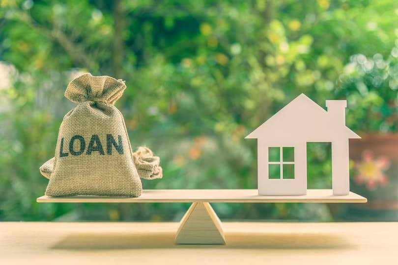 How to Pick a Lender When Buying a House