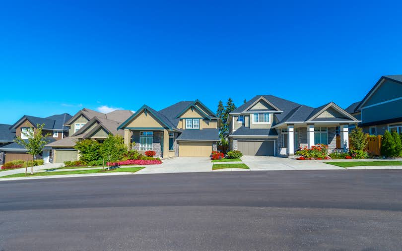 Moving Into an HOA Neighborhood? Make Sure You Know These 20 Things